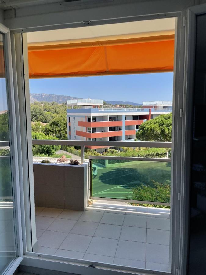 Bormes-Les-Mimosas - Appart 25M2 Avec Balcon - 4P Eksteriør billede