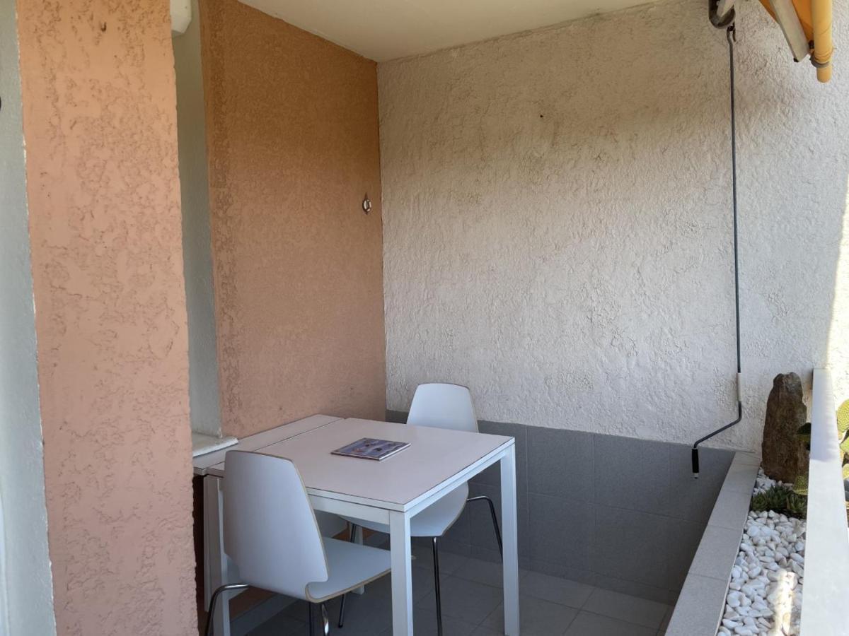 Bormes-Les-Mimosas - Appart 25M2 Avec Balcon - 4P Eksteriør billede