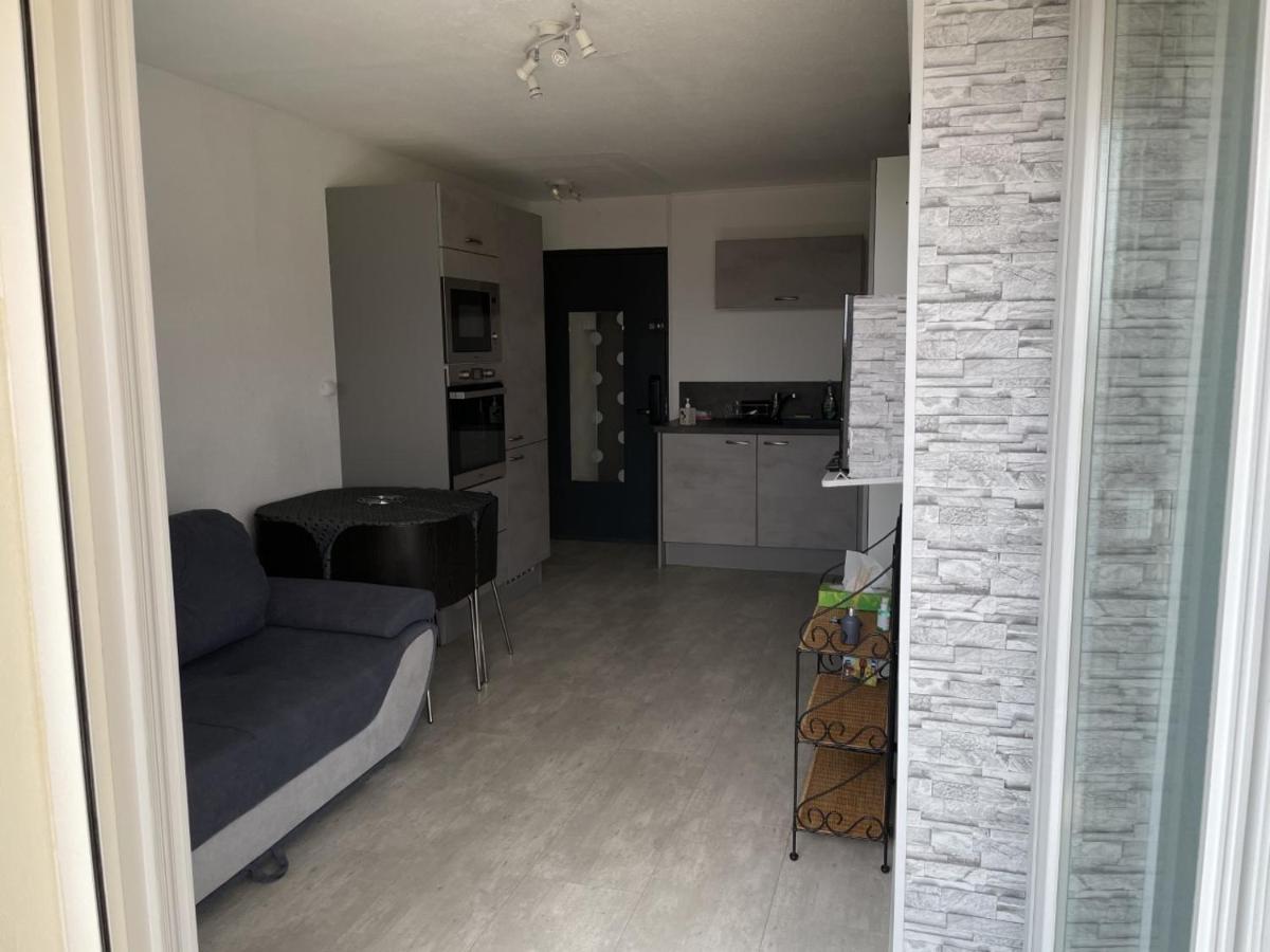 Bormes-Les-Mimosas - Appart 25M2 Avec Balcon - 4P Eksteriør billede