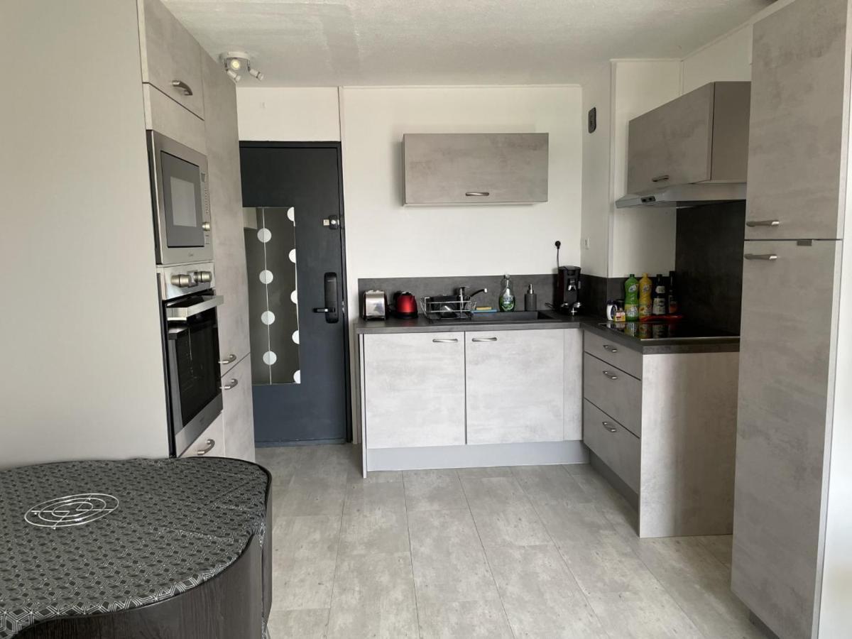 Bormes-Les-Mimosas - Appart 25M2 Avec Balcon - 4P Eksteriør billede