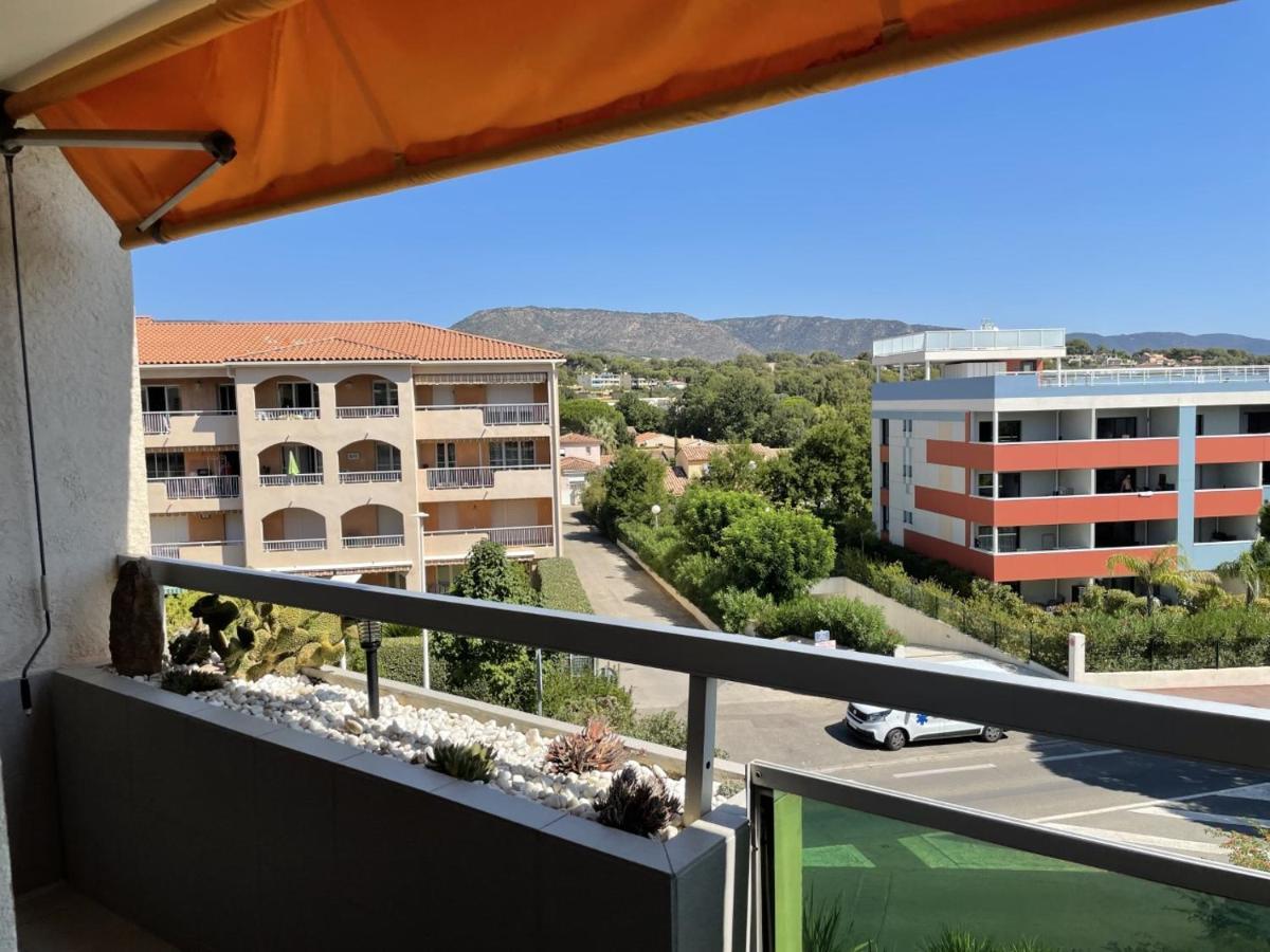 Bormes-Les-Mimosas - Appart 25M2 Avec Balcon - 4P Eksteriør billede