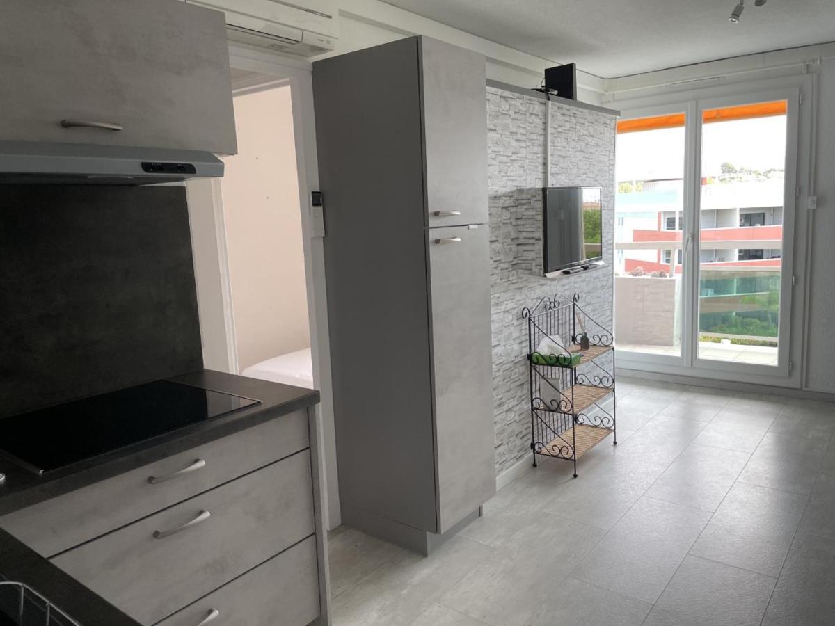 Bormes-Les-Mimosas - Appart 25M2 Avec Balcon - 4P Eksteriør billede